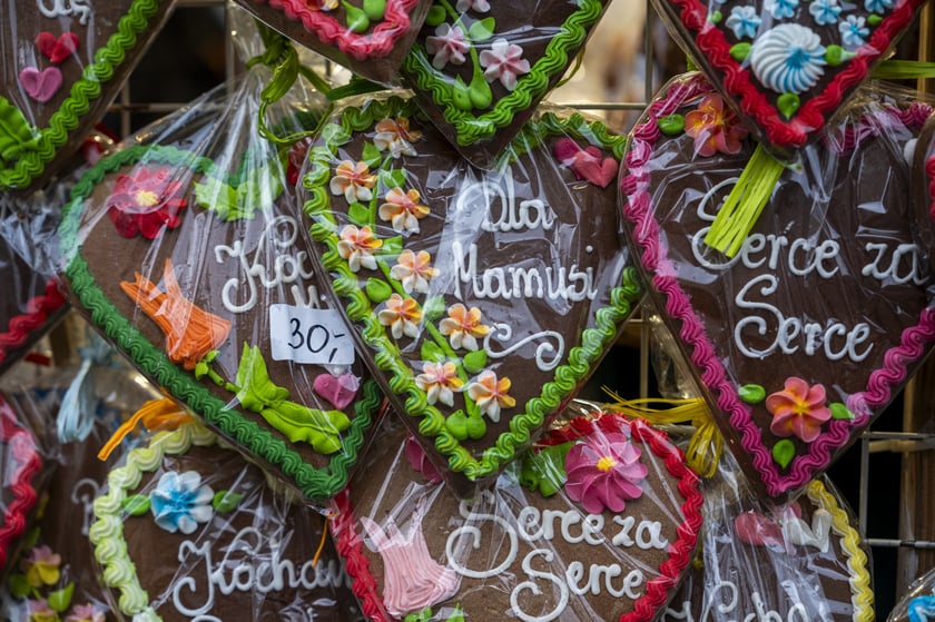 Jarmark Bożonarodzeniowy 2024 we Wrocławiu - na zdjęciach produkty, które można kupić na jarmarku